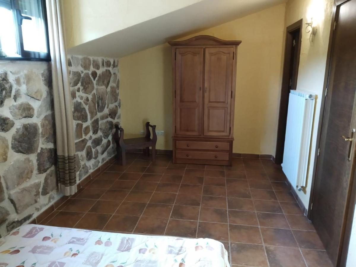 Viv. De Uso Turistico Fuente El Tejo - Casa Ana Βίλα Burgohondo Εξωτερικό φωτογραφία