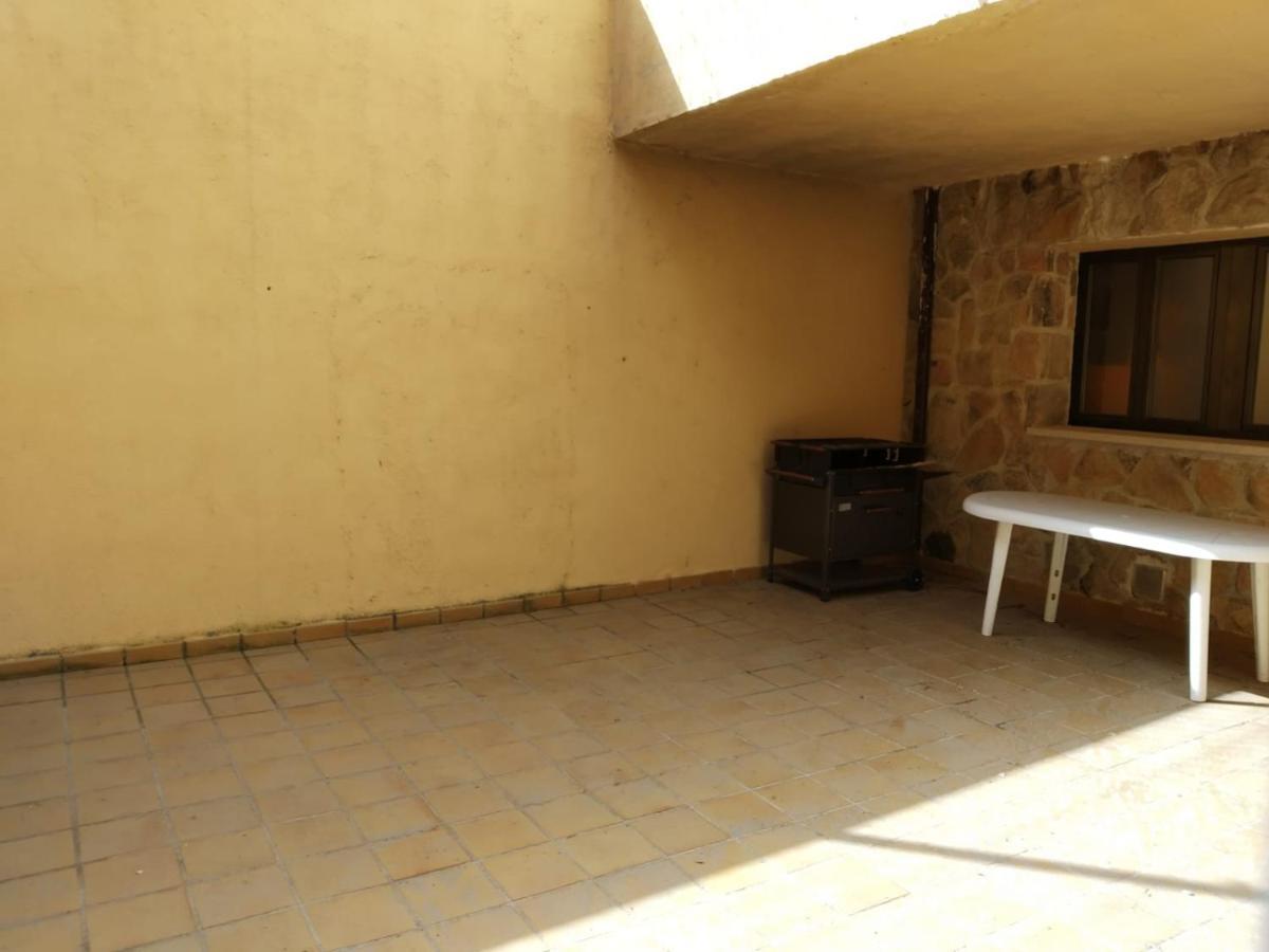 Viv. De Uso Turistico Fuente El Tejo - Casa Ana Βίλα Burgohondo Εξωτερικό φωτογραφία